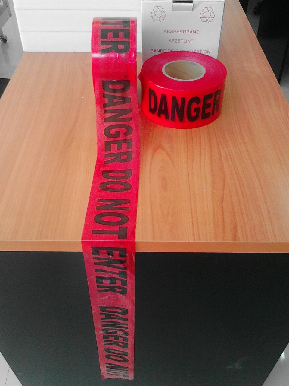 เทปกั้นเขต เทปยูโร สีแดง Print " DANGER DO NOT ENTER " กว้าง 7.5 ซม. (3นิ้ว) ยาว (500 เมตร)