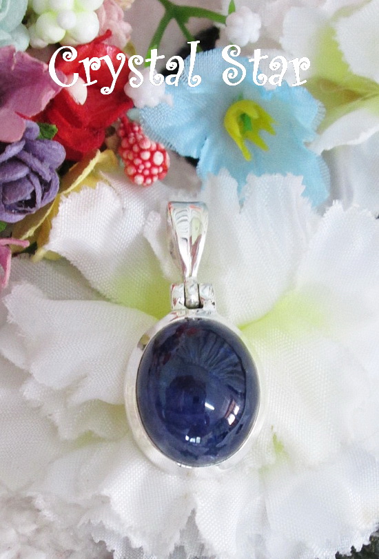 จี้ Blue Sapphire