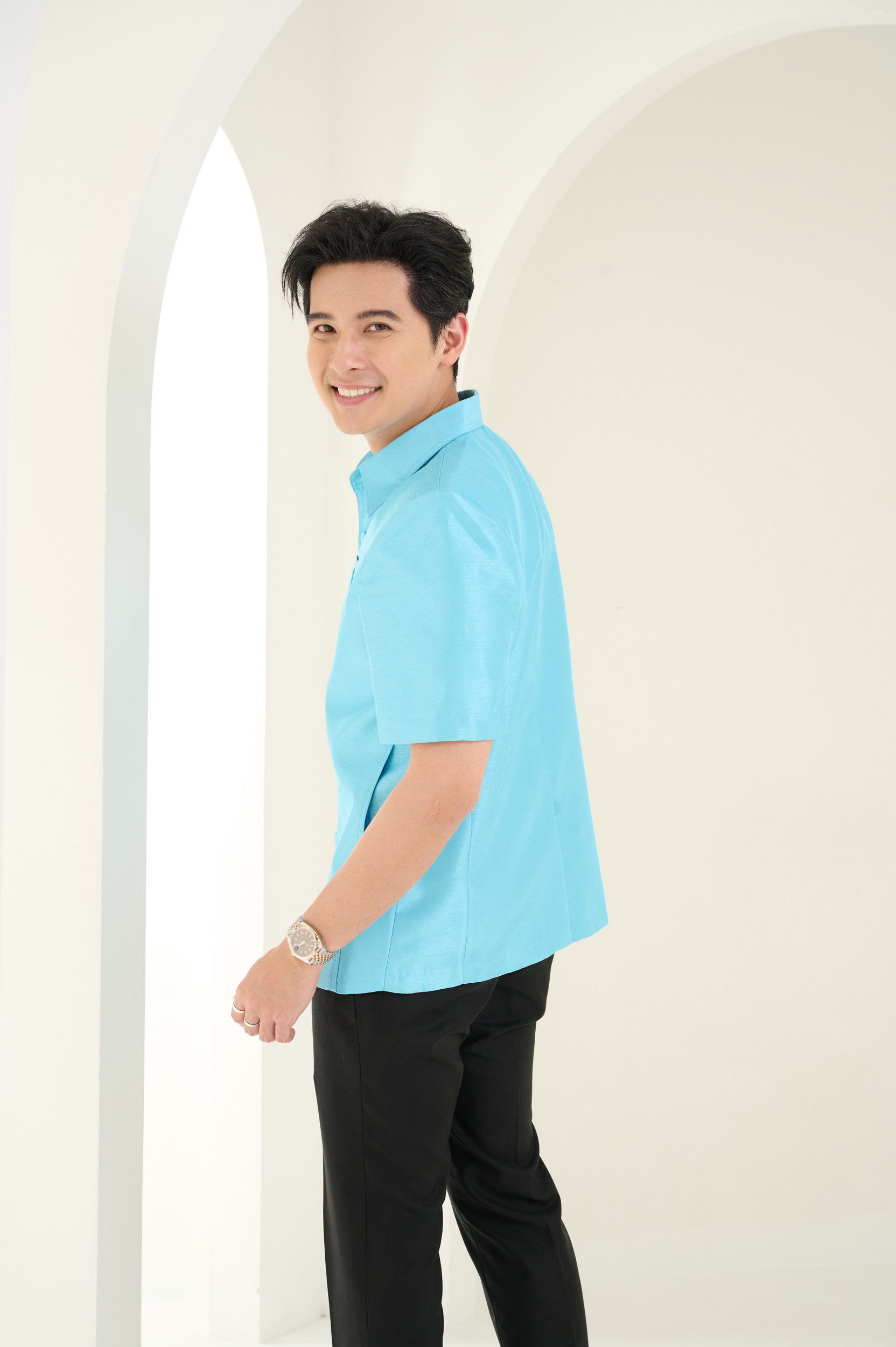 เสื้อผ้าไหมแพรทอง สีฟ้า ไซส์ XL