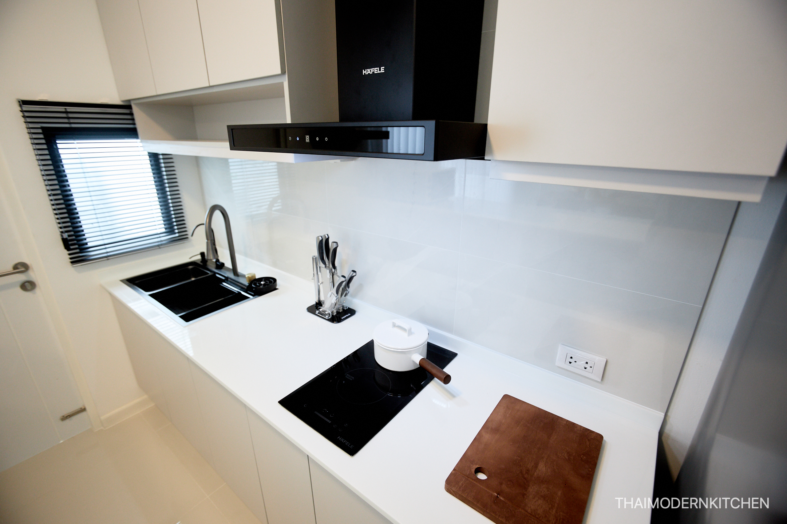 ครัวบิ้วอิน บ้านคุณปาน ตู้ไฟ ตู้เย็น