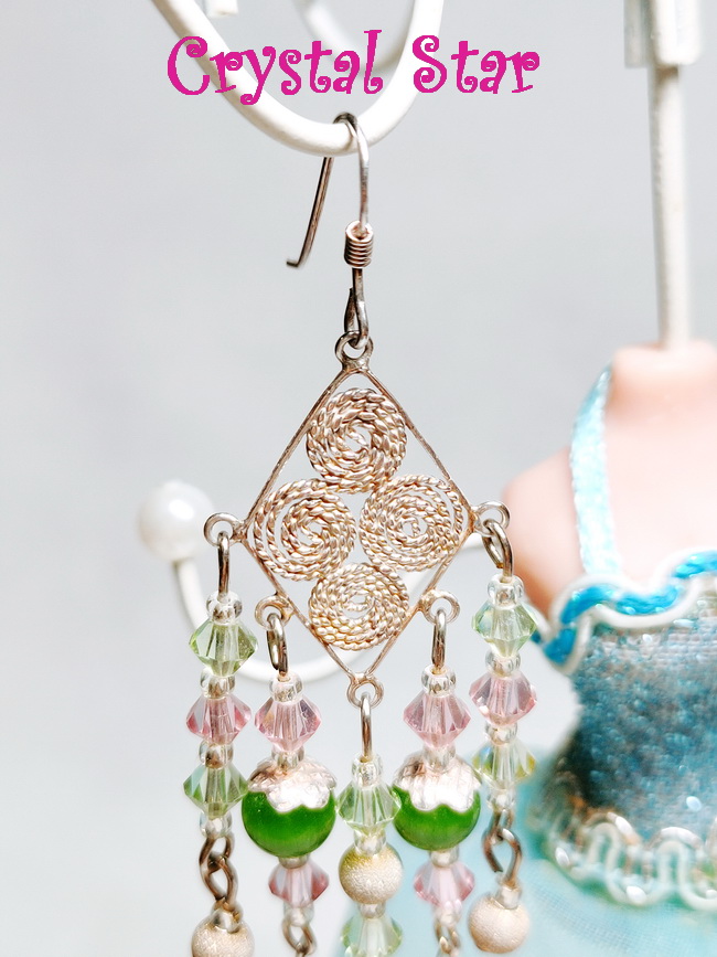 ต่างหูเงิน คริสตัล และตาแมวเทียม