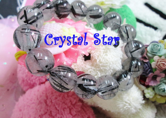 สร้อยข้อมือแก้วขนเหล็ก