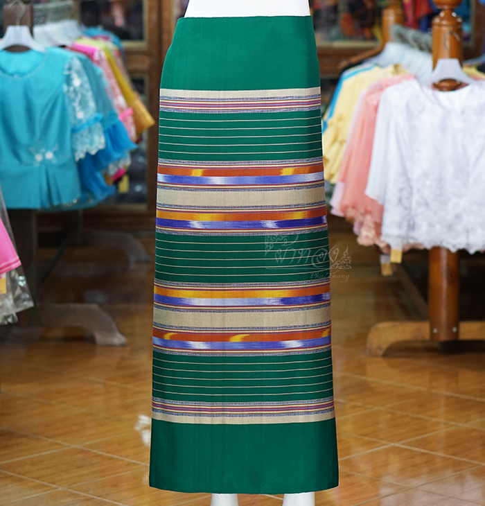 ผ้าซิ่นศิลามณี สีเขียว