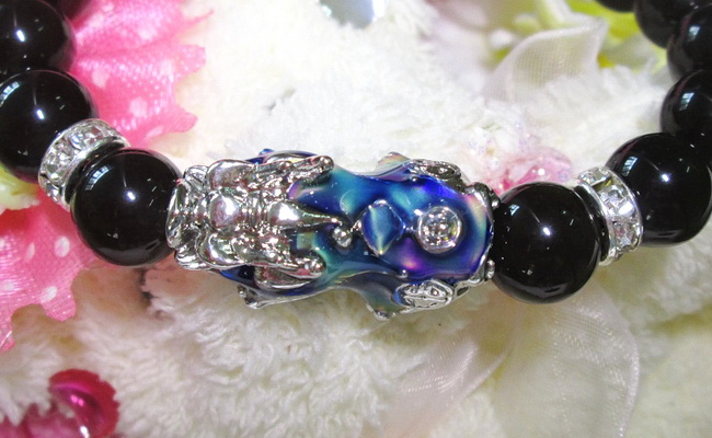 สร้อยข้อมือ Ice Color Obsidian