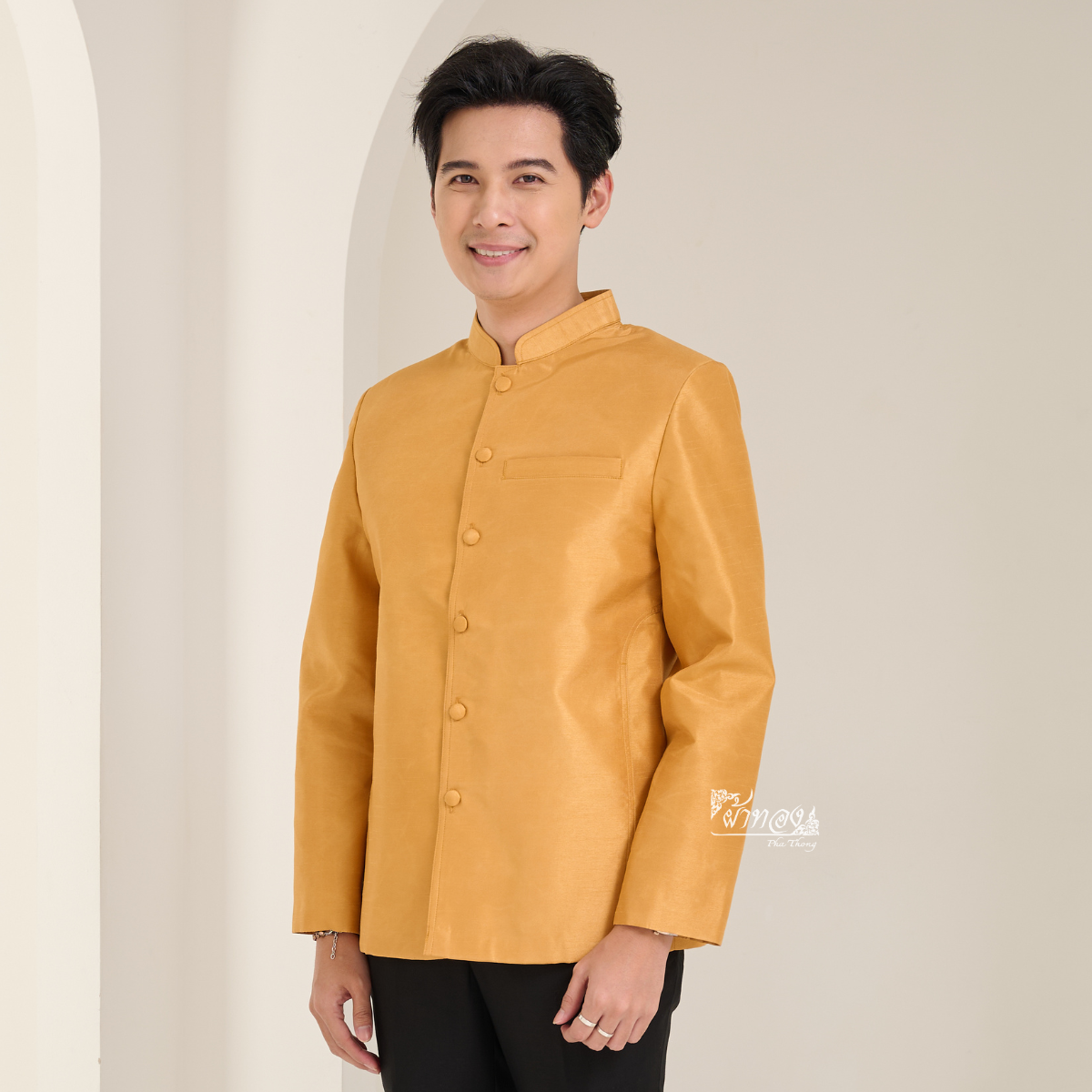 เสื้อผ้าไหมแพรทองคอพระราชทานแขนยาว สีทอง ไซส์ 4XL
