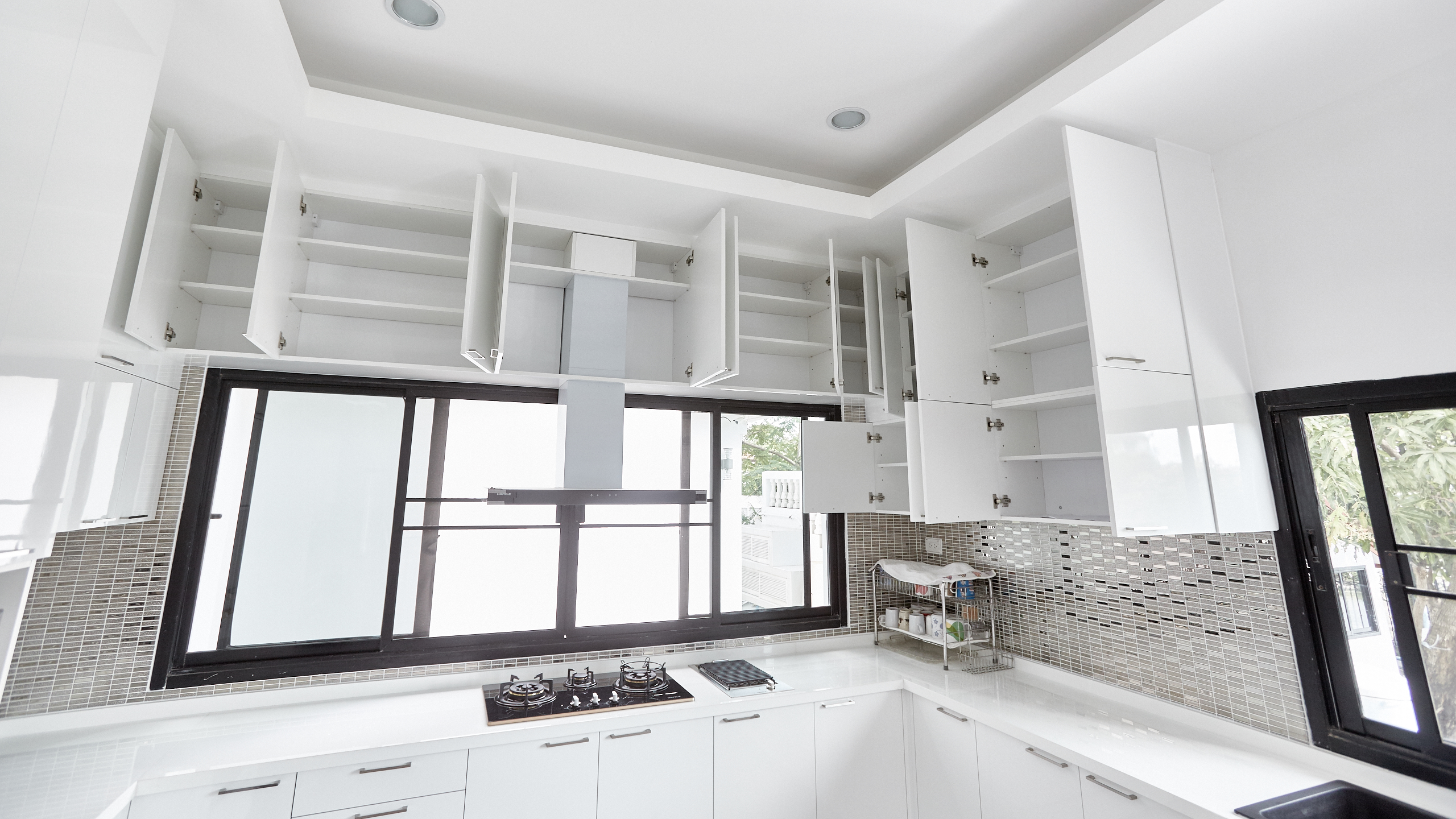 3 ตู้บน+ล่าง 3.2 ตู้บน+ล่าง 1.5 ตู้ล่าง