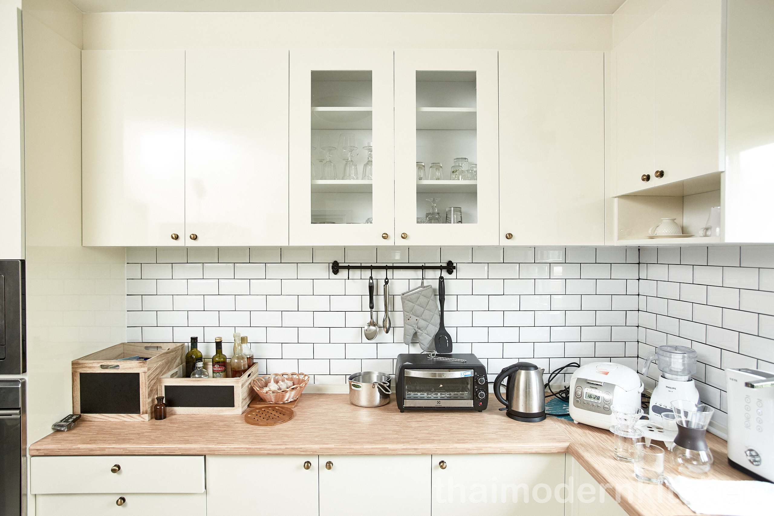 2.6 ตู้ล่าง+บน 0.6 ตู้เต็มสูง 220cm 2.2+1 เมตร ตู้ล่าง .