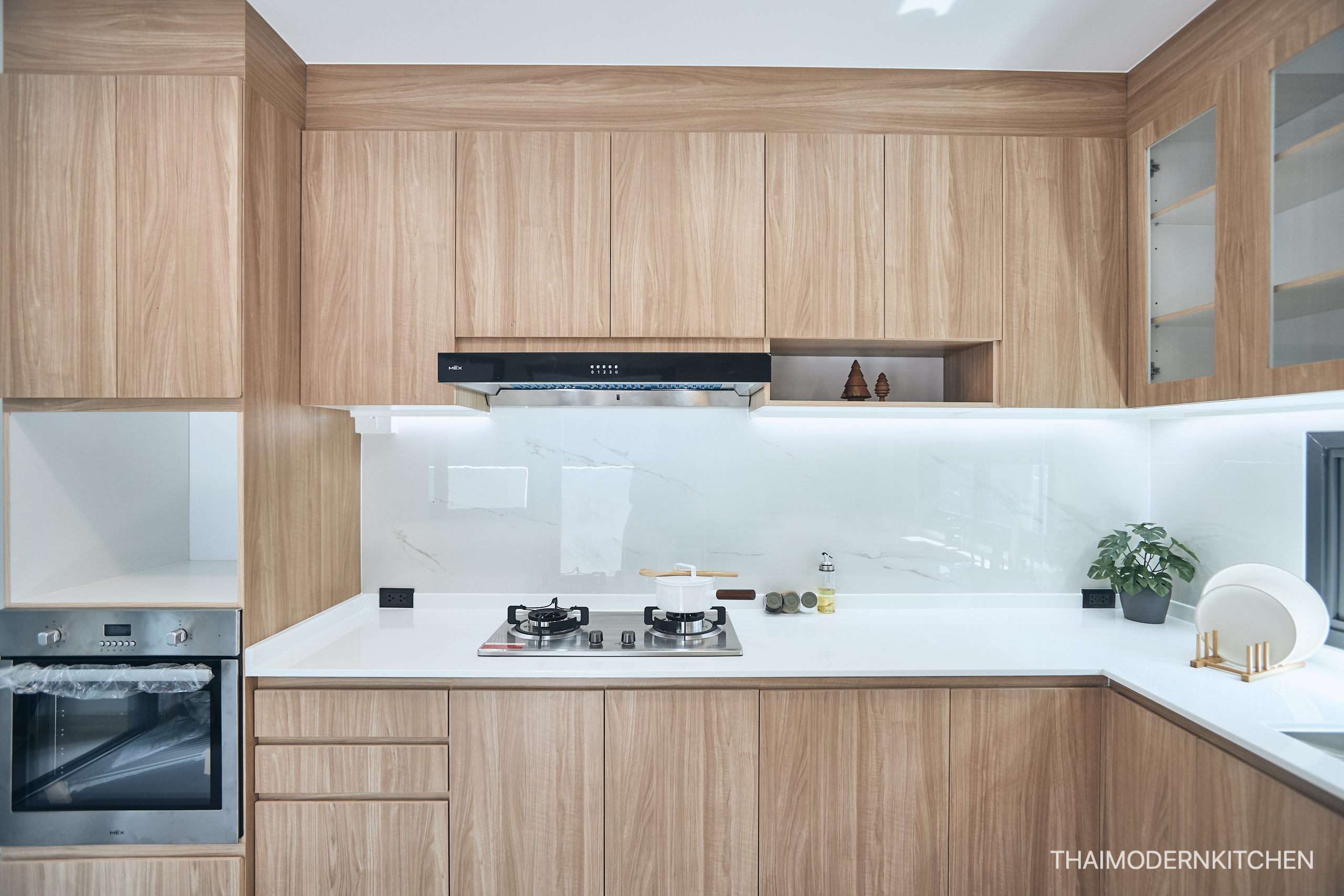 ครัวบิ้วอิน บ้านคุณวิไลพรรณ ราคา 85000