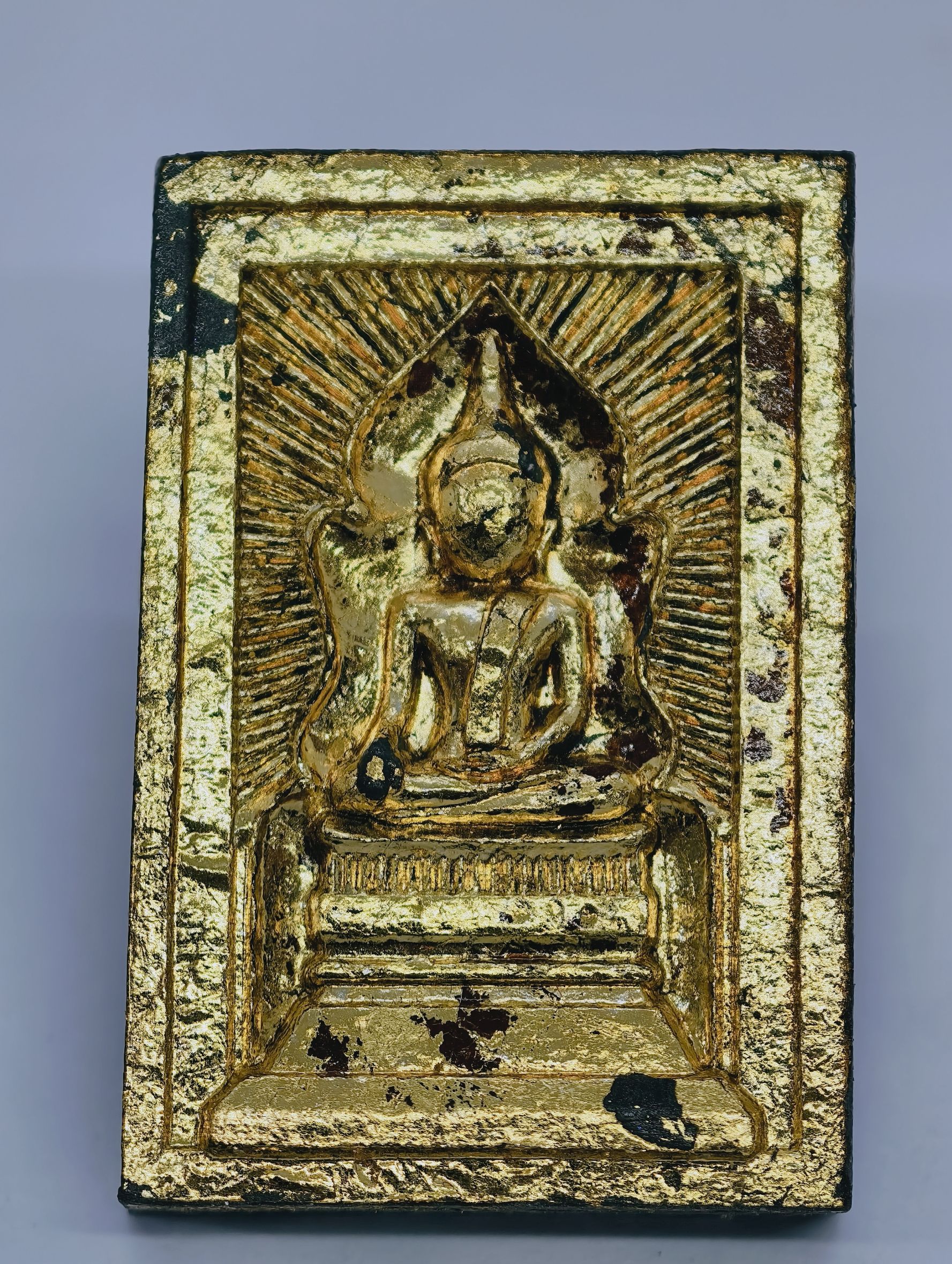 หลวงปู่จื่อ วัดเขาตาเงาะอุดมพร พระสมเด็จ แหวกม่าน มหาโชค ปิดทอง หลังจีวร KA3915