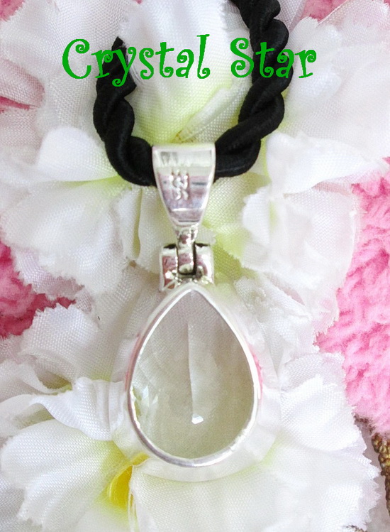 จี้คริสตัลตัวเรือนเงิน