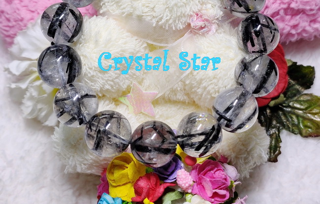 สร้อยข้อมือแก้วขนเหล็ก