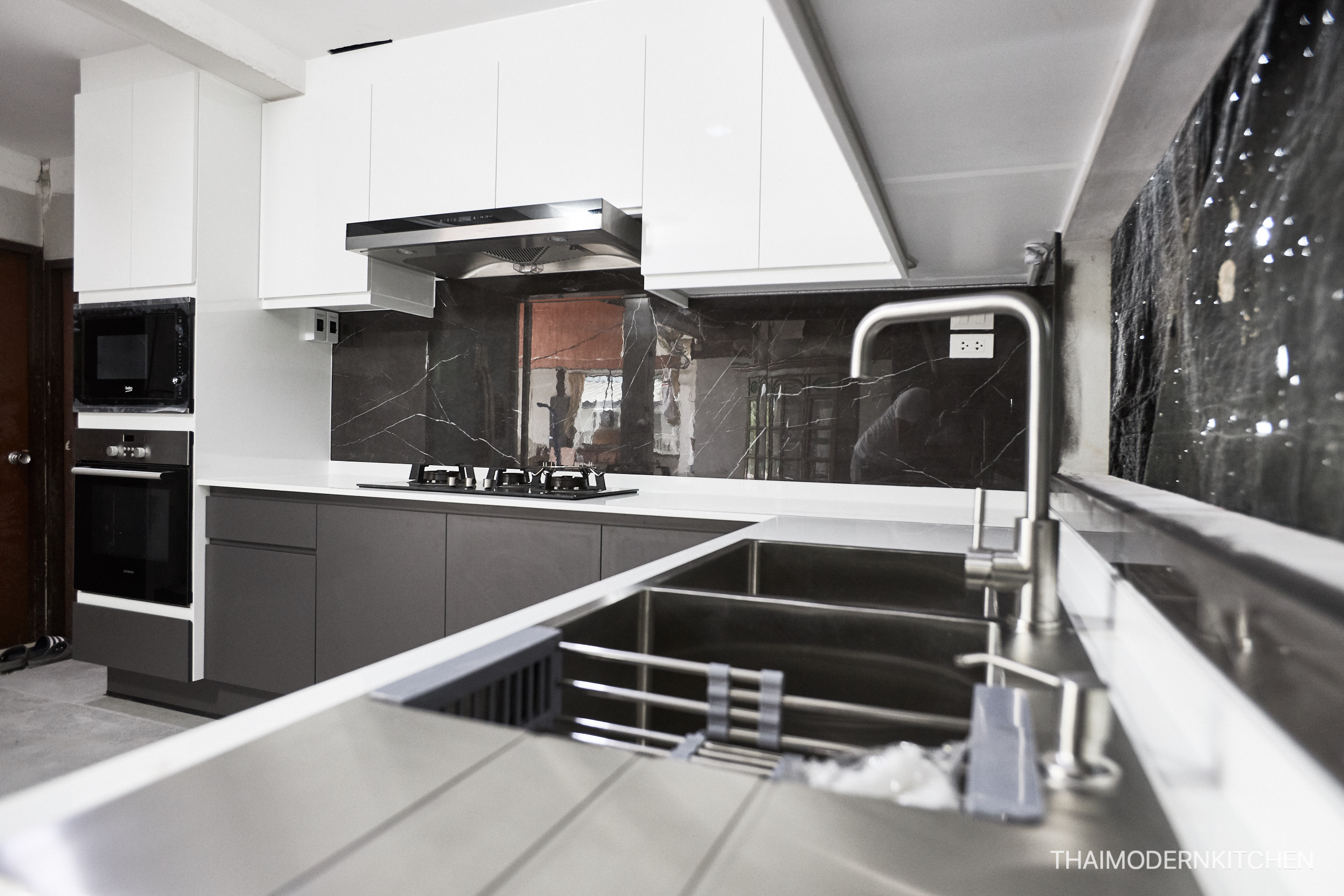 #ครัวบิ้วอิน ราคา 153,000- #ติดคาน 4+3 ตู้บนล่าง + 0.6 ตู้สูง Top แกรนิตร