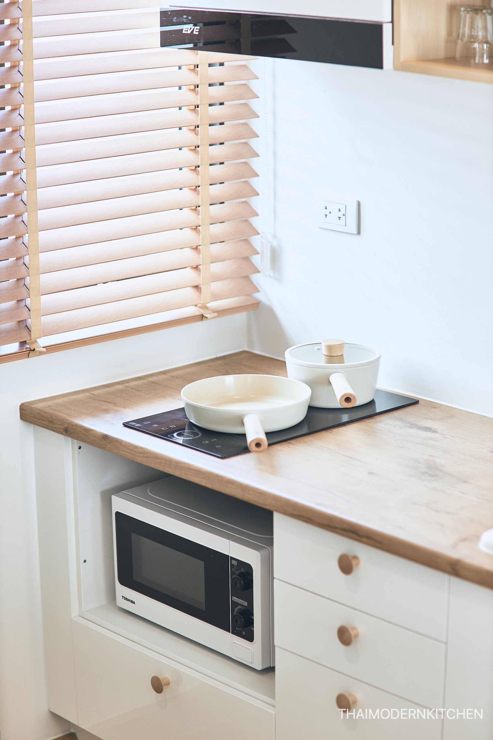 ครัวบิ้วอิน2 ตู้บน+ล่าง ชั้นสองชั้น counter 1.4