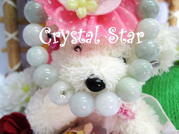 สร้อยข้อมือหยก+ผีเซี๊ยะ