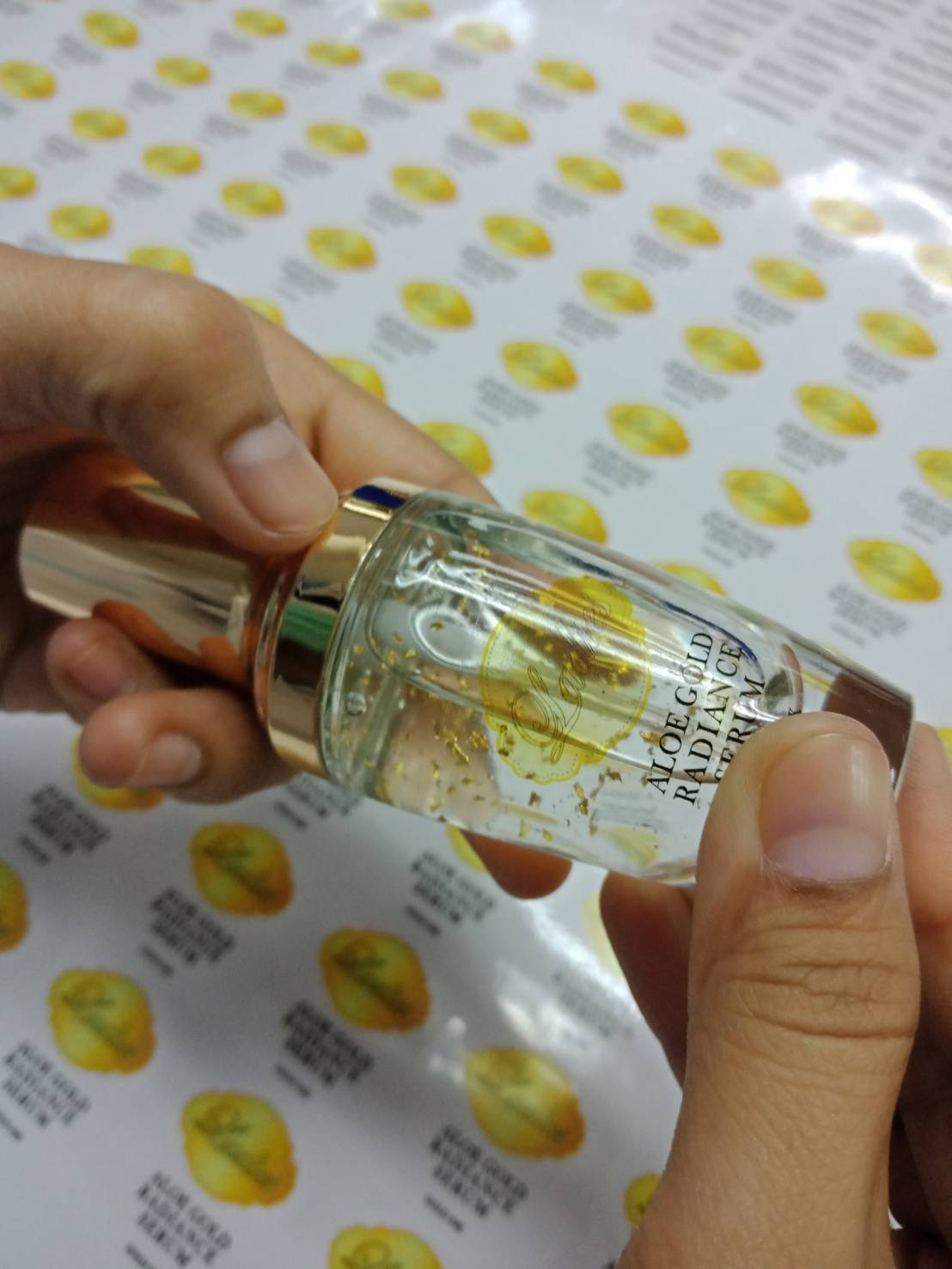 Ladies Aloe Gold Radiance Serum เซรั่มว่านหางจระเข้เข้มข้นผสมทองคำ 24K