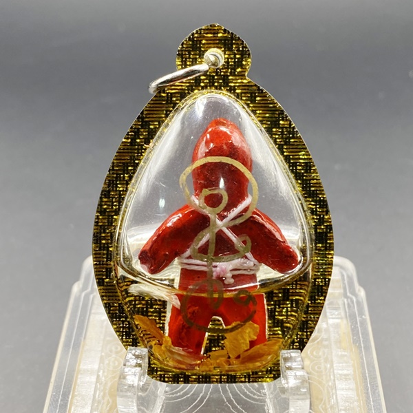 หลวงพ่อเมียน วัดจะเนียงวนาราม หุ่นพยนต์เลี่ยมน้ำมันอาถรรพ์ รุ่นเจ้าแดงมหากาฬ KM006