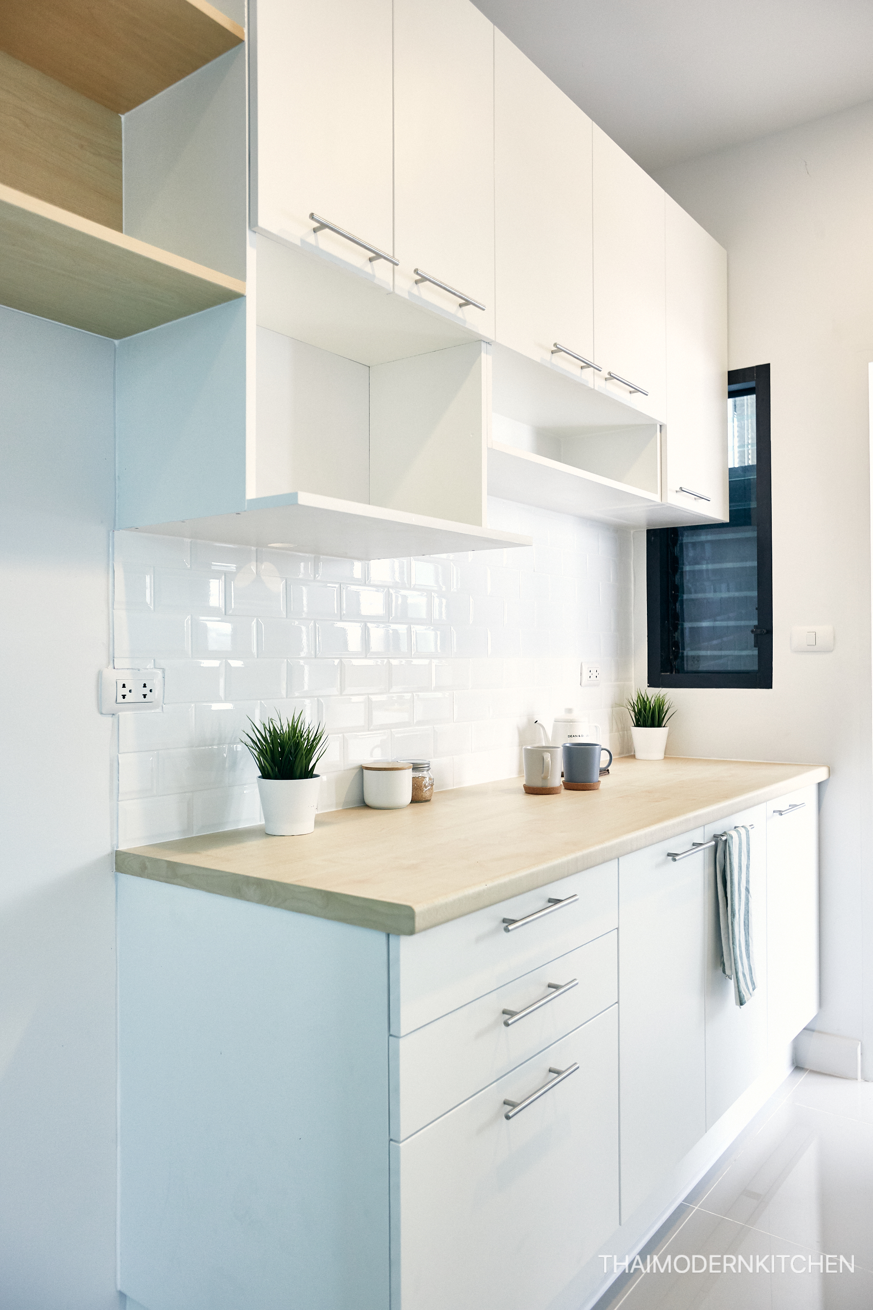 ครัวบิ้วอิน บ้านคุณนิธิป หมู่บ้านคณาสิริ ตัวไอ 2 ฝั่ง