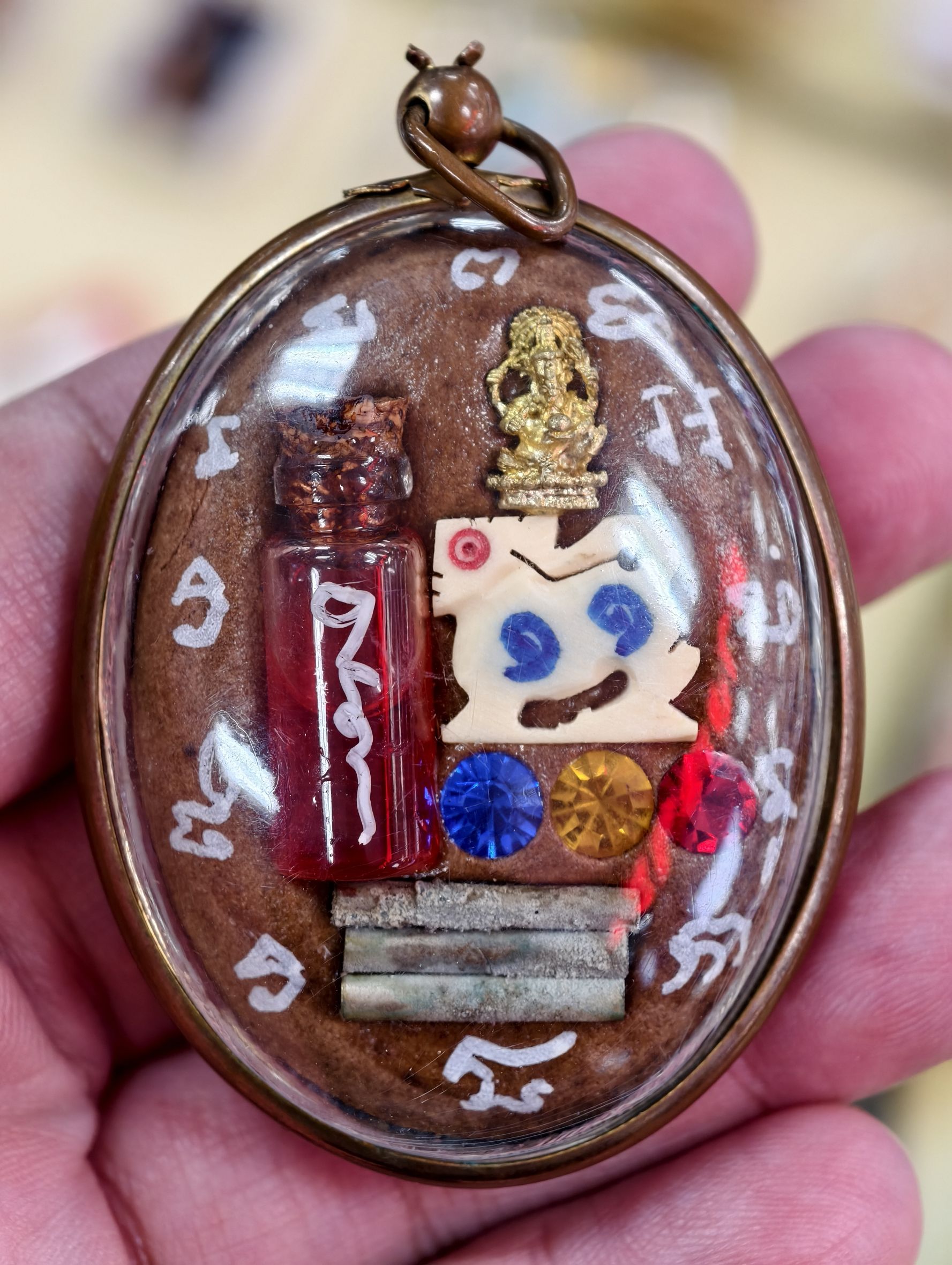 ครูบาคำเป็ง เจ้าแม่กาลี จัมโบ้ ปลุกเสก เต็มสูตร มวลสารเก่า เต็มระบบ KA2739