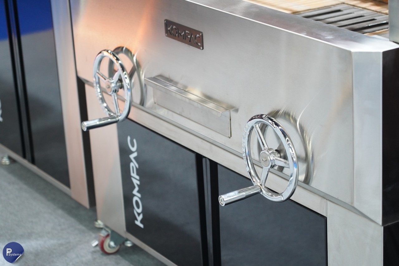 KOMPAC x NS-132Dual Argentinian Santamaria Grill l เตาย่างสไตล์อาร์เจนตินา สำหรับการย่างเนื้อด้วยฟืน พร้อมตะแกรงปรับระดับได้