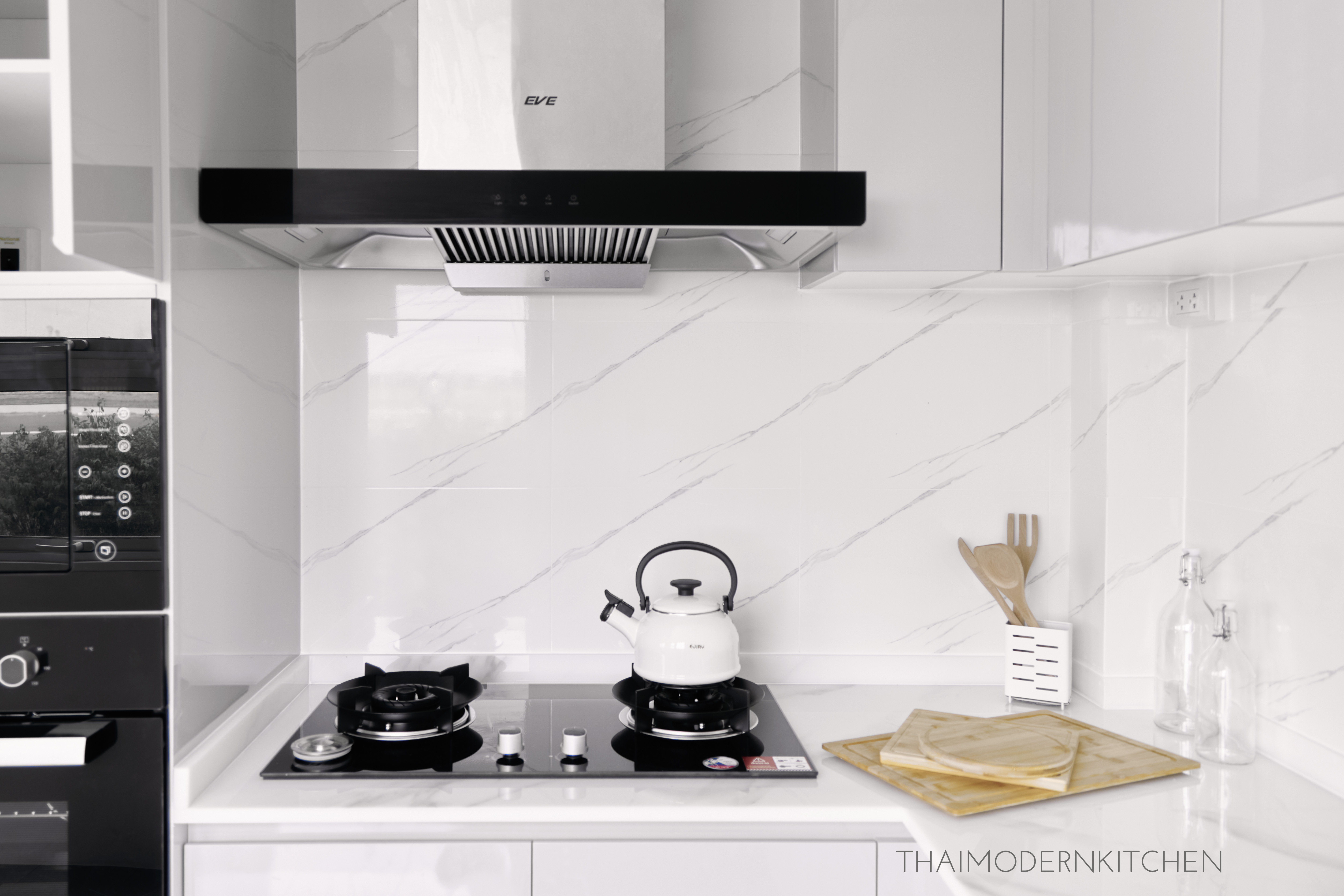 ครัวบิ้วอิน ขนาด 5.32 ตู้บน+ 4 ตู้ล่าง