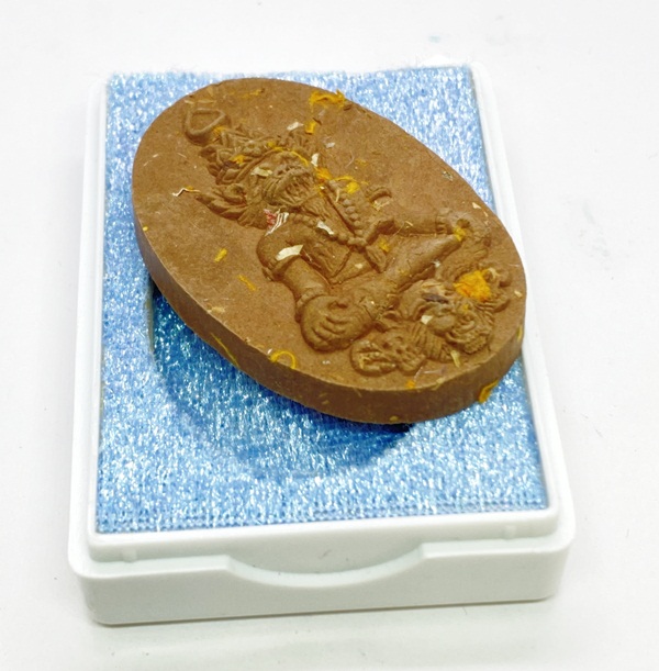 หลวงพ่อกลิ่น ธมฺมธีโป สำนักสงฆ์พทธมุณีเทวาสถิต จ.ลำปาง บรมครูปู่เจ้าสมิงพราย เนื้อชานหมาก KM029