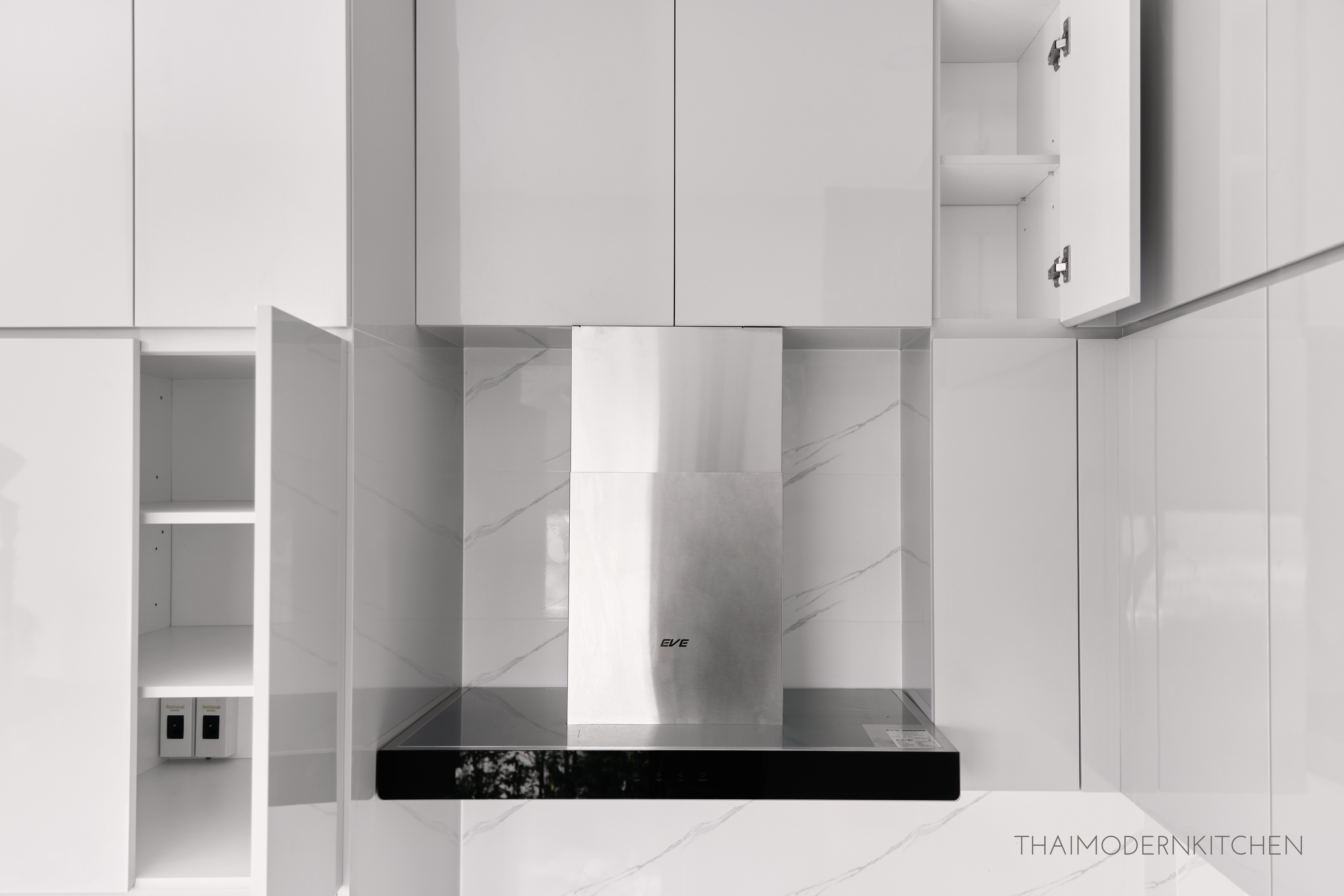 ครัวบิ้วอิน ขนาด 5.32 ตู้บน+ 4 ตู้ล่าง