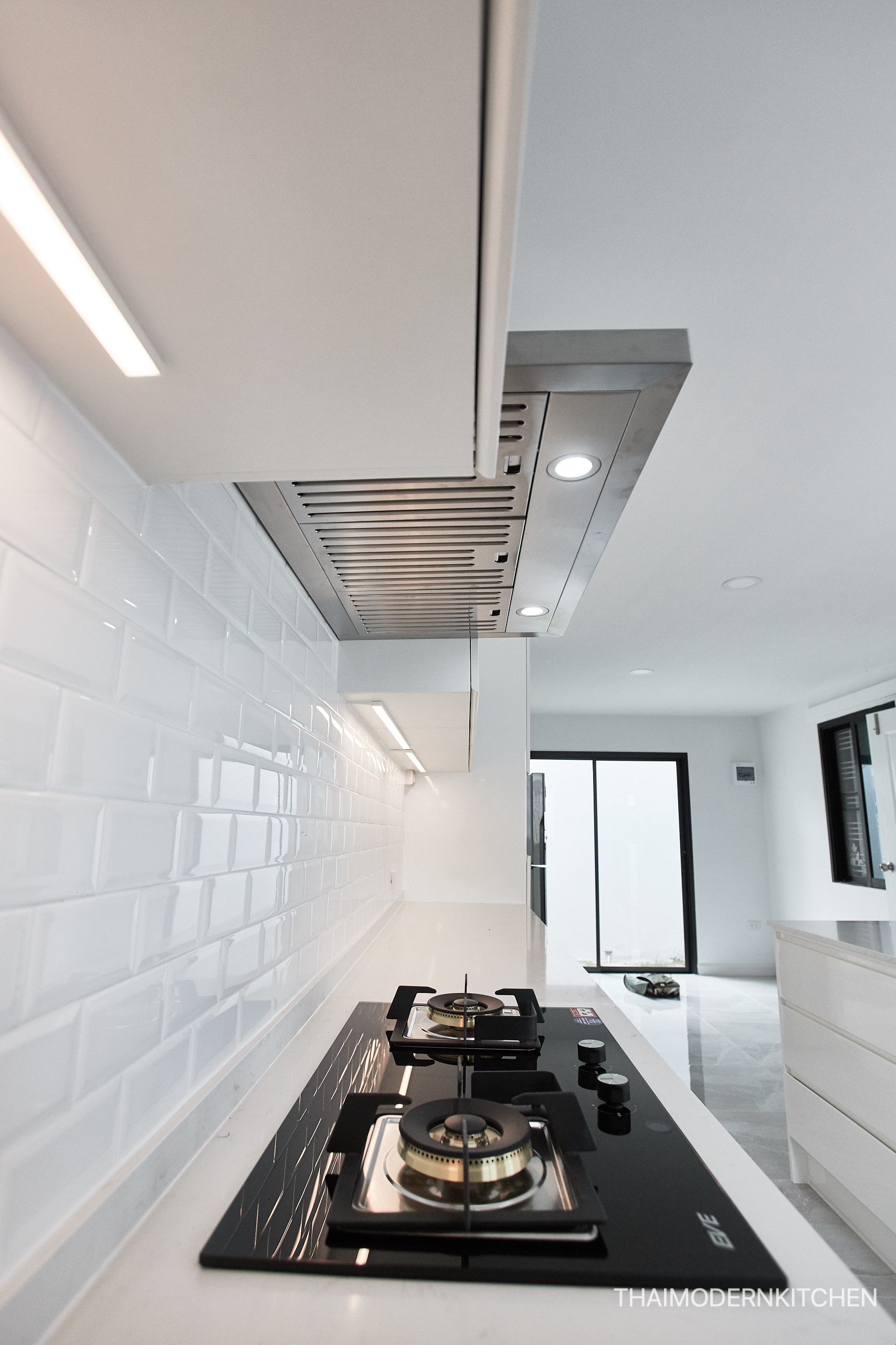 ครัวบิ้วอิน บ้านคุณ โสจิรัต 3+3.3 ตู้ล่าง 4.5 ตู้บน (เว้นติด hood) 1.8 island