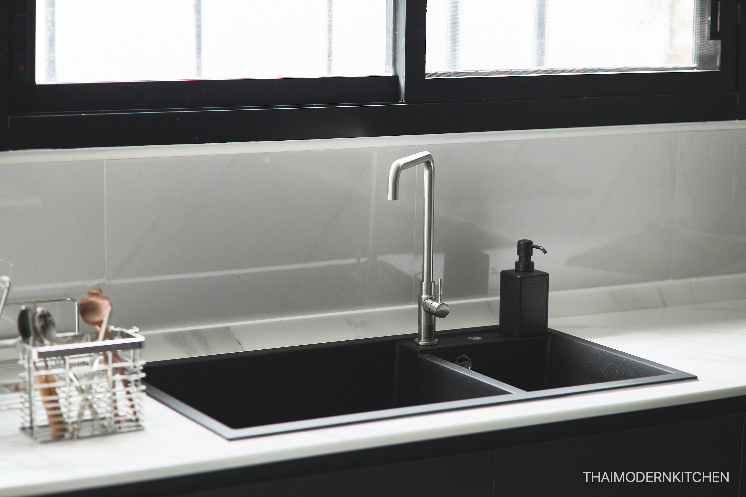 ครัวบิ้วอิน บ้านคุณปิยวัฒน์ ราคา 110,000-