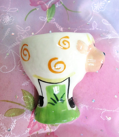 เซรามิค (สำหรับวางไข่)