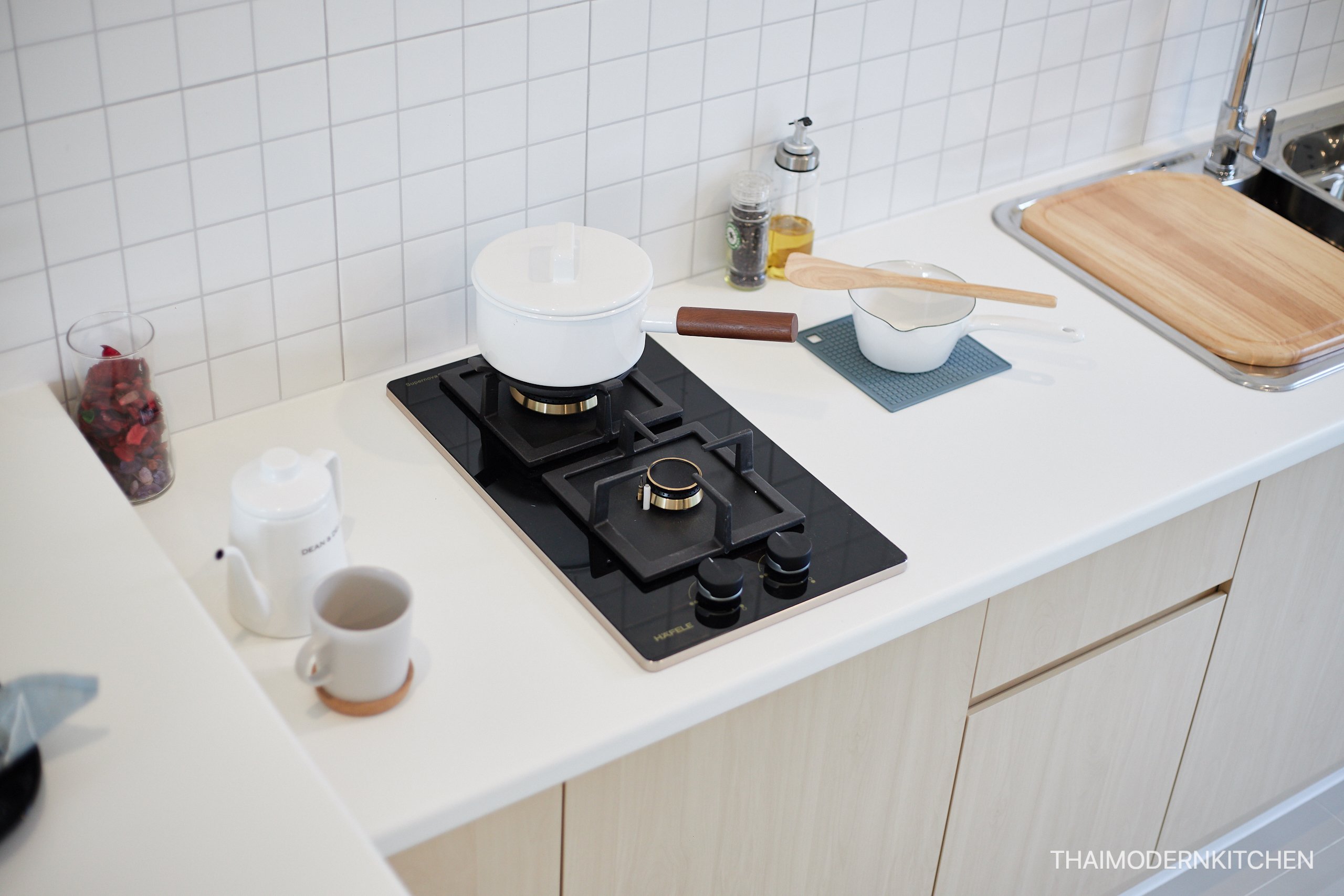 ครัวบิ้วอิน บ้านคุณฟ้าใส คาเฟ่ญี่ปุ่นในบ้านดีๆนี่เอง ราคา 48,000 บาท 2.3 ตู้ล่าง 1.5 counter