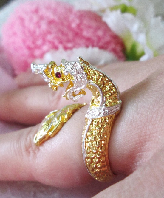 แหวนพญานาค