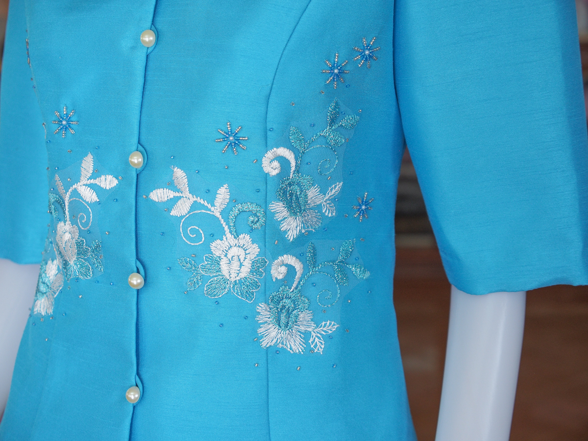 เสื้อผ้าไหมแพรทอง แต่งลูกไม้ สีฟ้า ไซส์ 4XL
