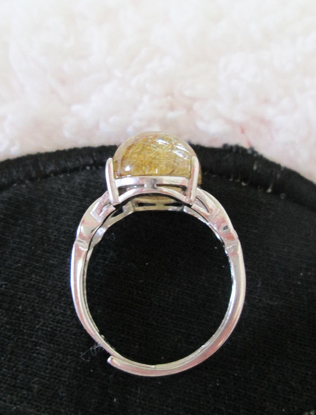 แหวนไหมทอง