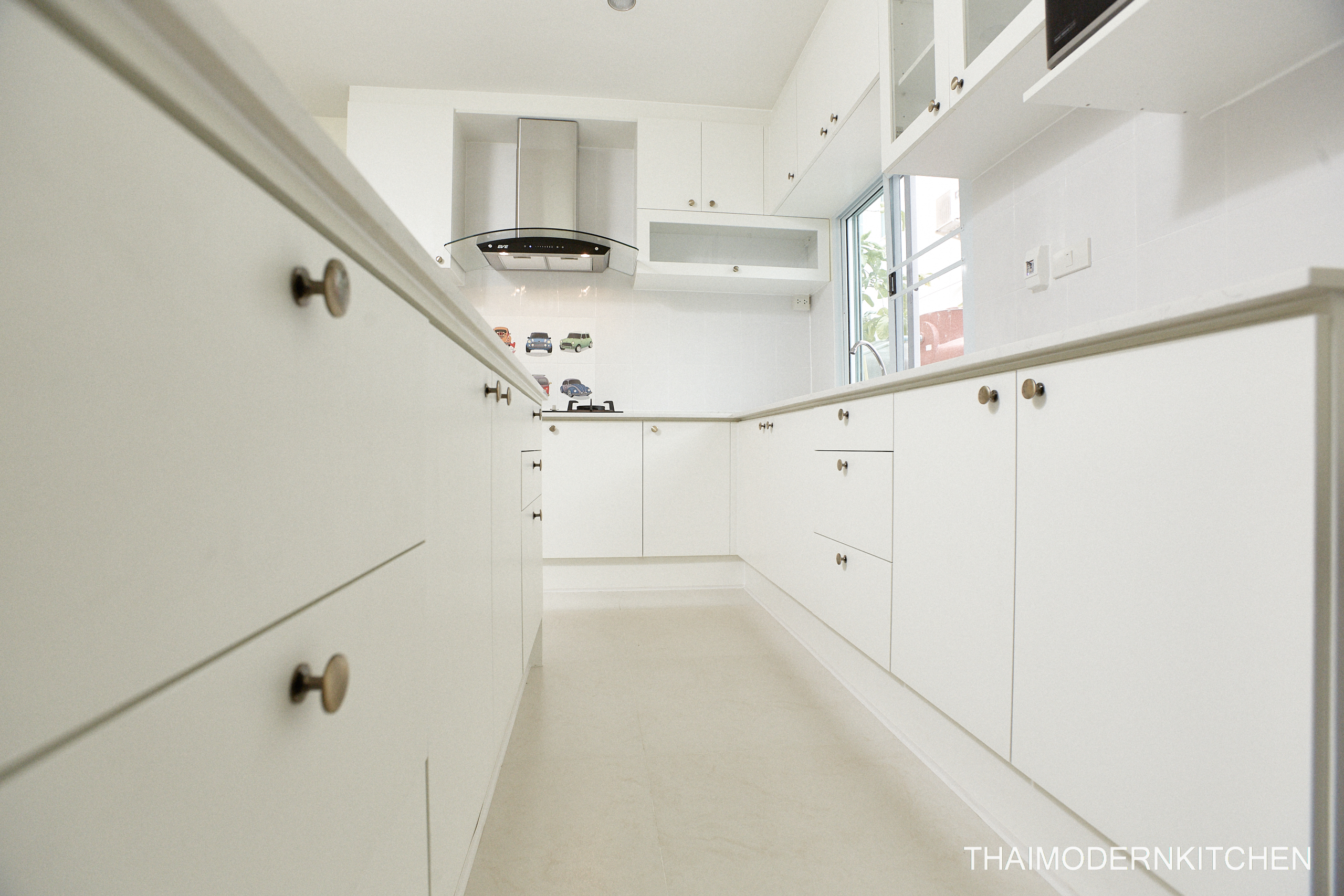 ครัวบิ้วอิน 2.5×2.4 ม. ตู้ล่าง+บน