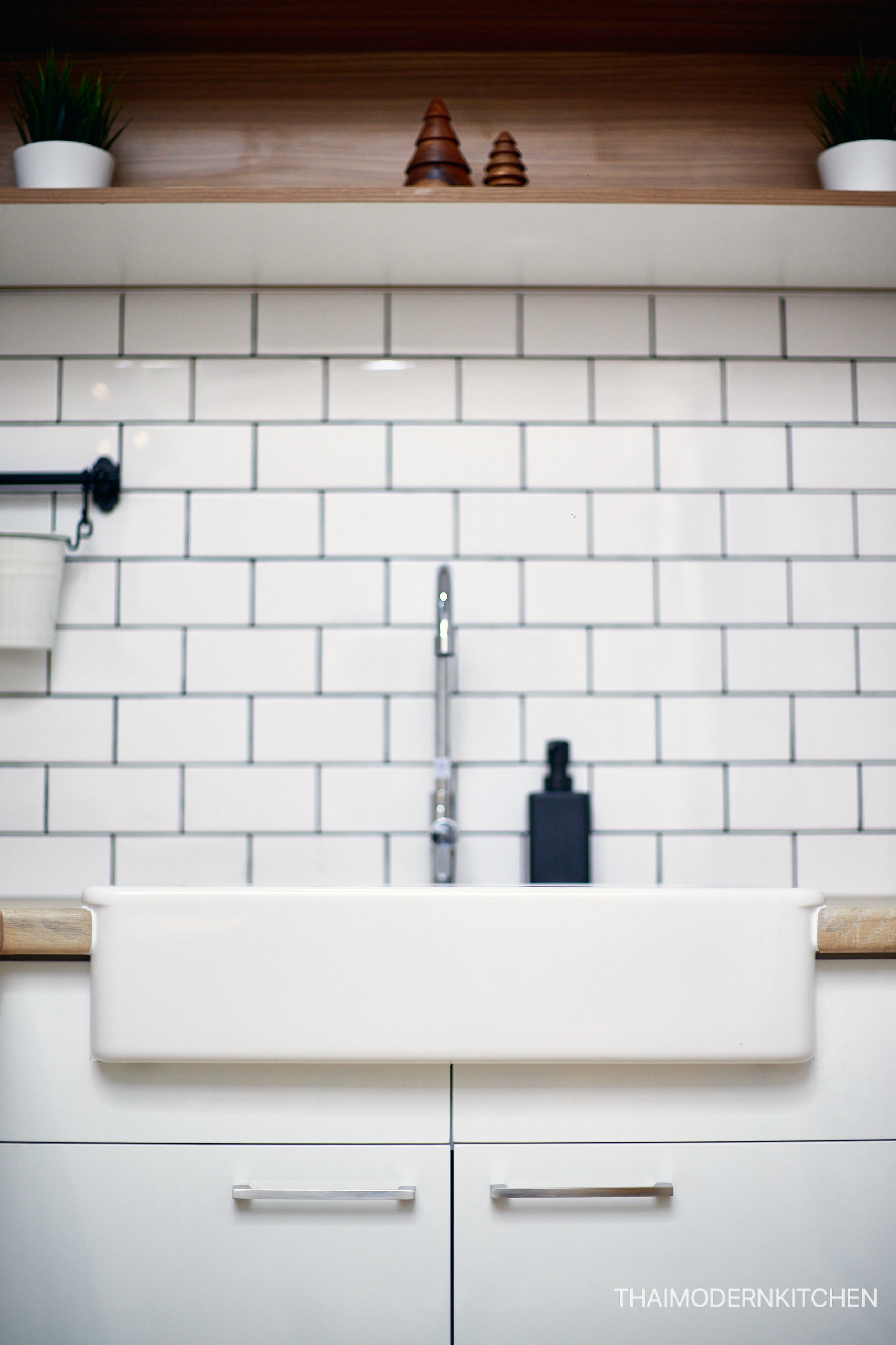 ครัวบิ้วอิน หมู่บ้าน Cher วงแหวน-สาทร 2 .4 ตู้ล่าง+บน 1.14 ตู้ล่าง + ชั้นญี่ปุ่น