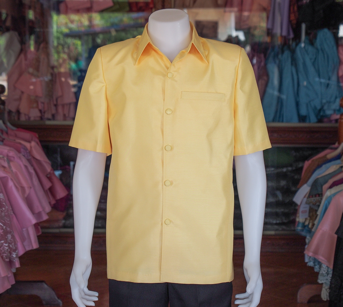 เสื้อผ้าไหมแพรทอง สีเหลืองอ่อน ไซส์ 3XL