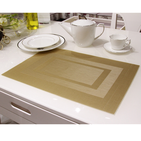 แผ่นรองจาน High grade PVC table mat สี Gold ขนาด 30 x 45 cm จำนวน 4 แผ่นต่อ 1 ชุด