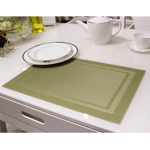 แผ่นรองจาน High grade PVC table mat สี Green ขนาด 30 x 45 cm จำนวน 4 แผ่นต่อ 1 ชุด