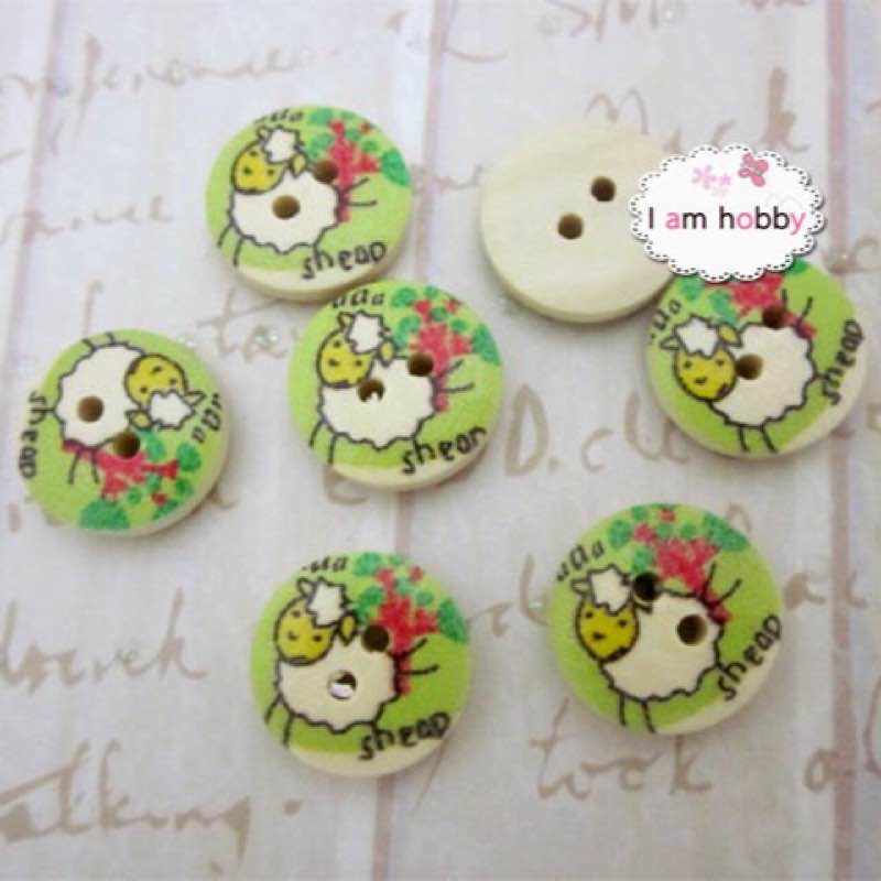 กระดุมไม้ลายแกะน่ารักๆ ขนาด 12 มิล (แพ็คละ 20 ชิ้น)
