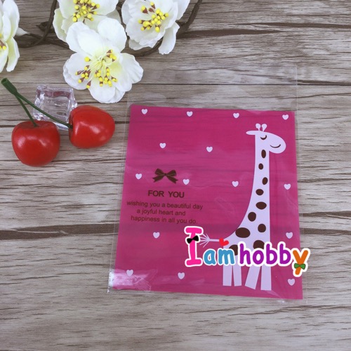 ถุงแกัวฝากาว 10 x 11 cm. พิมพ์ลายยีราฟ (10 ชิ้น)