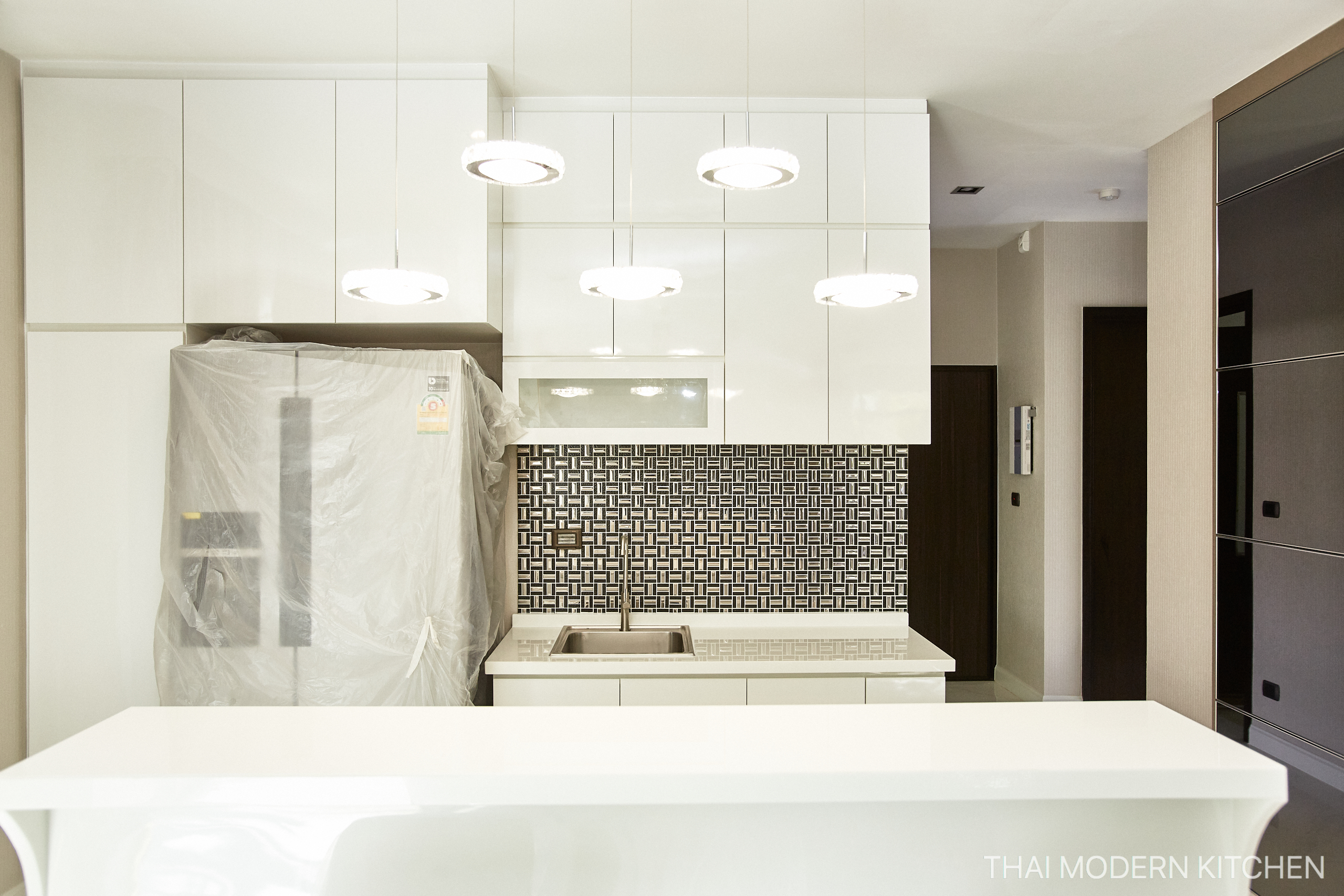 ครัวบิ้วอิน บ้าน ดร.นิพนธ์ - ดร. พัตรานุช วงศ์จินดา