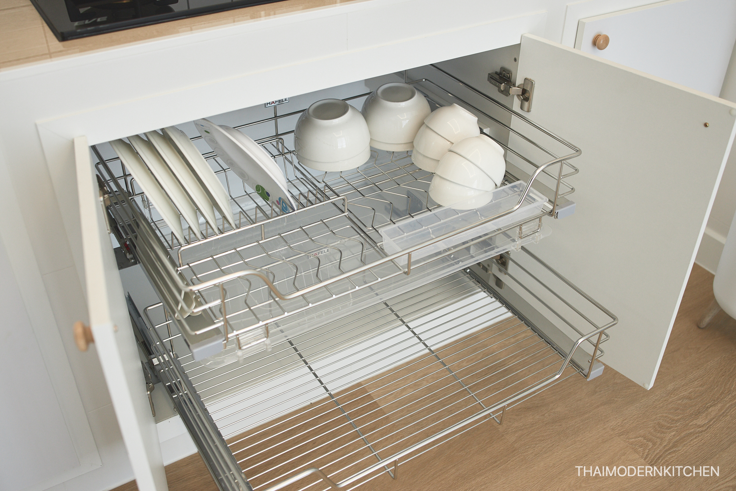 ครัวบิ้วอินบ้านคุณวนิดา ราคา 63000 บาท ใครว่าครัวปูน Muji ไม่ได้ ลูกค้ามีโครงปูนมา ดูภาพประกอบในโพส 2.9 ตู้บน+ล่าง 2.2 ตู้ล่าง