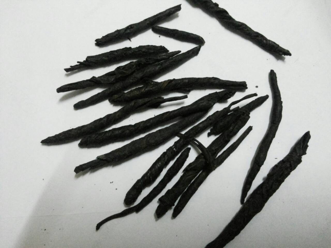 ชาใบเดียว หรือ ชาขมใบเดียว ขนาด 100 กรัม