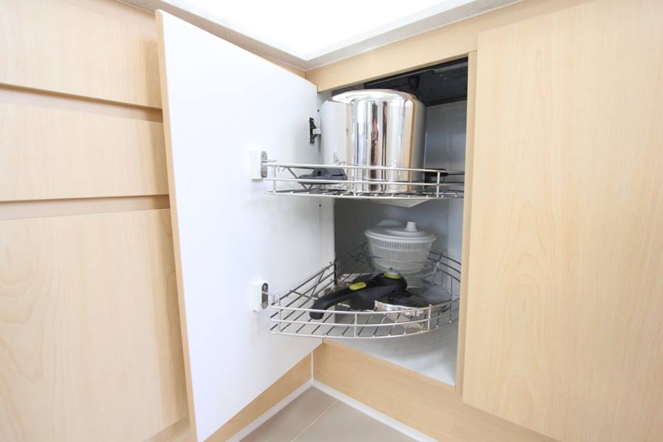 ครัวบิ้วอิน 3.15+1.15 ตู้บน+ล่าง + 0.6 ตู้เต็มสูง 220 cm