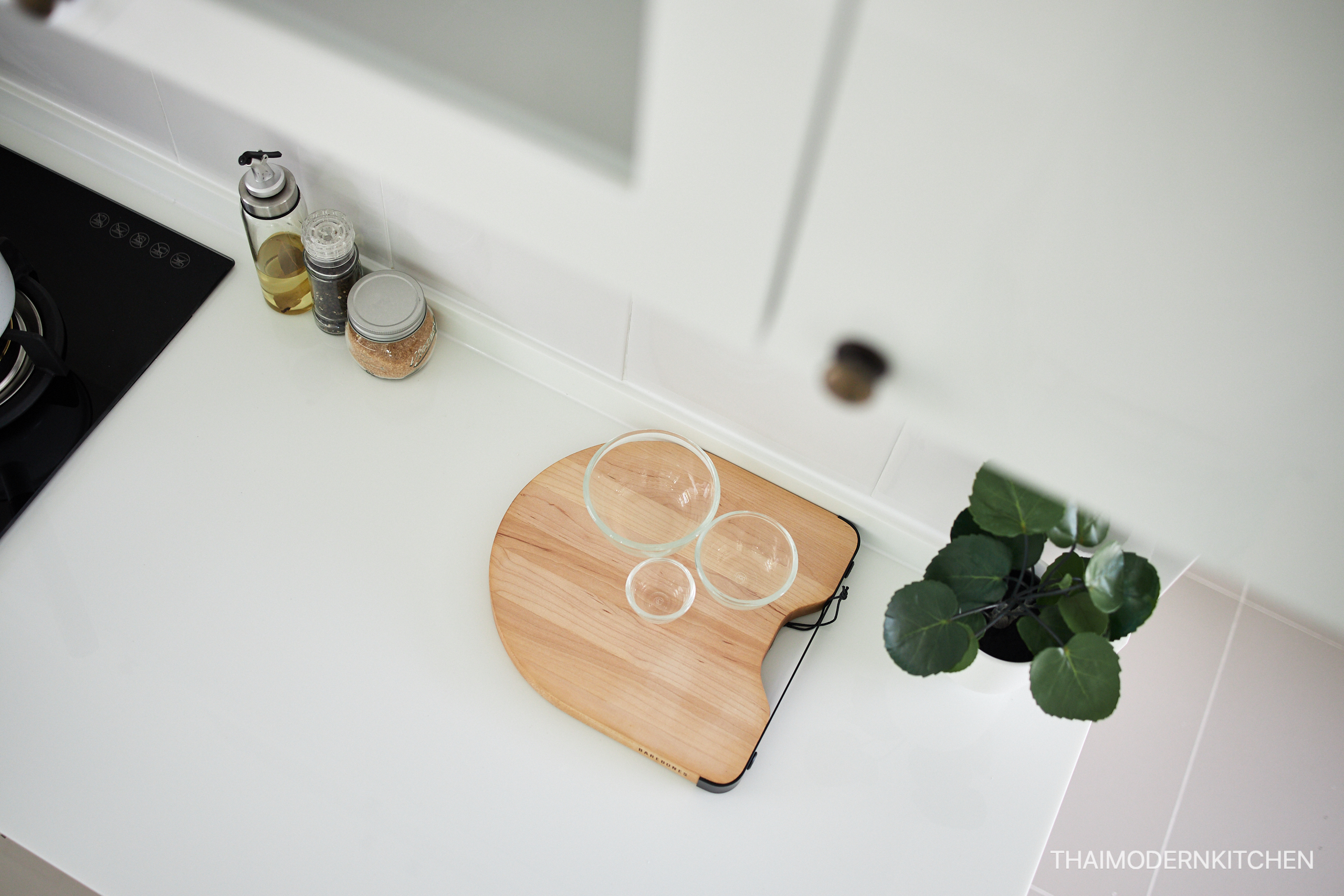 ครัวบิ้วอิน บ้านคุณสุรศักดิ์ 1.9 ตู้บน+ล่าง 2.1 counter 1.4 ตู้บน