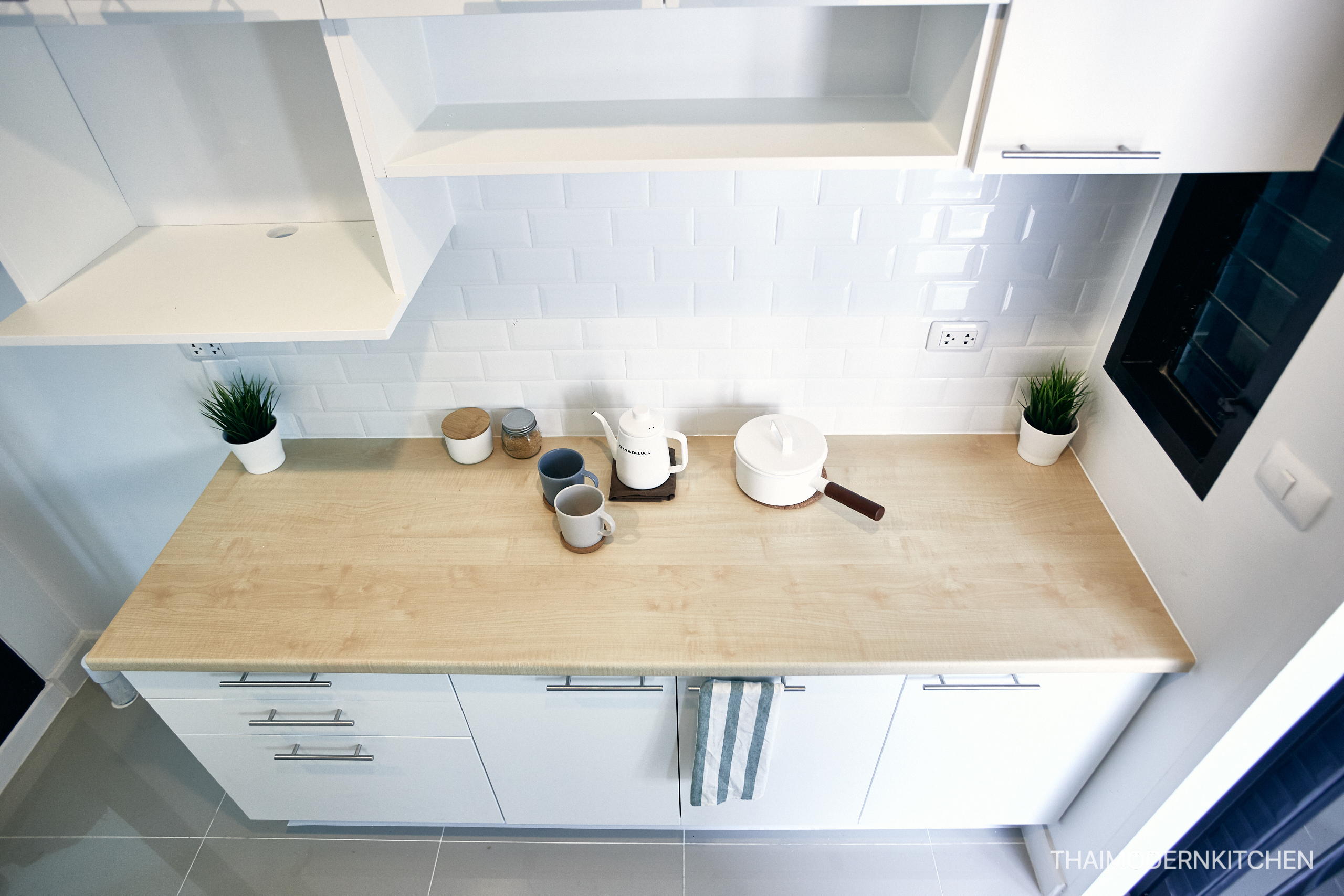 ครัวบิ้วอิน บ้านคุณนิธิป หมู่บ้านคณาสิริ ตัวไอ 2 ฝั่ง