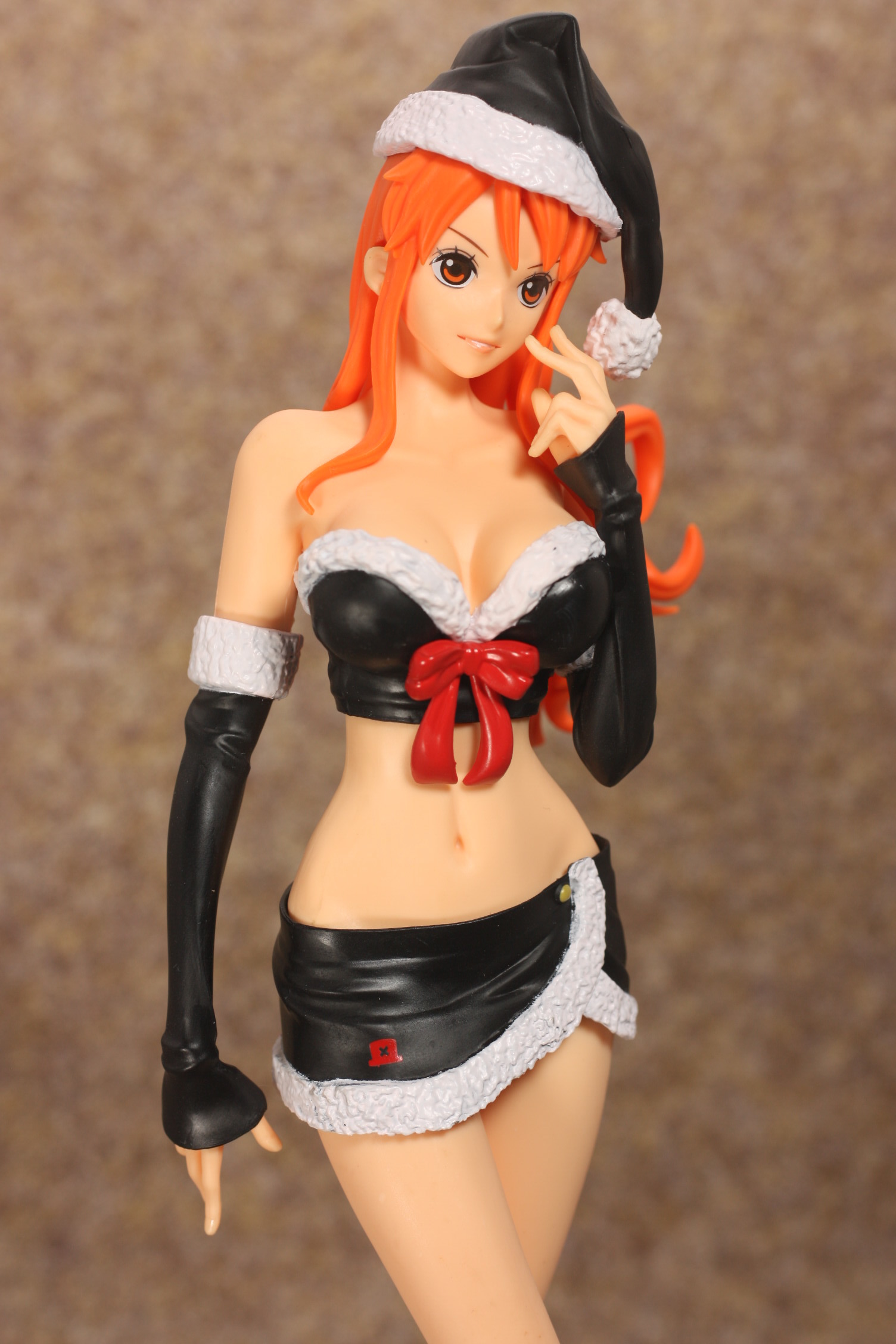 โมเดล ฟิกเกอร์วันพีชแท้ Glitter & Glamours Nami christmas style