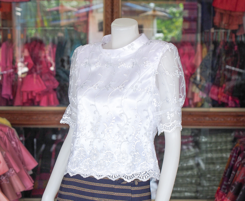 เสื้อลูกไม้ คอตั้ง สีขาว ไซส์ 3XL