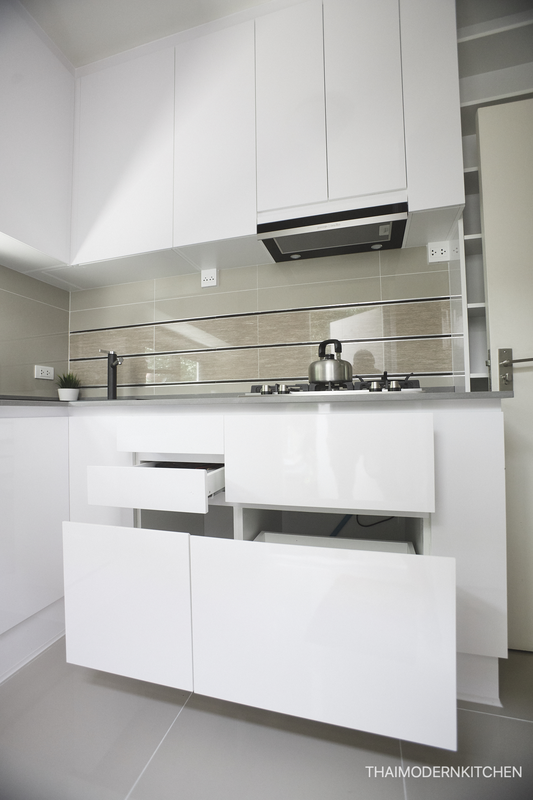 ครัว+ pantry ราคาครัวตามภาพ 2.1+1.5 ตู้บนล่าง