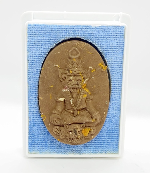 หลวงพ่อกลิ่น ธมฺมธีโป สำนักสงฆ์พทธมุณีเทวาสถิต จ.ลำปาง บรมครูปู่เจ้าสมิงพราย เนื้อชานหมาก KM029